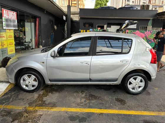 RENAULT SANDERO 1.6 PRIVILÉGE 16V FLEX 4P MANUAL